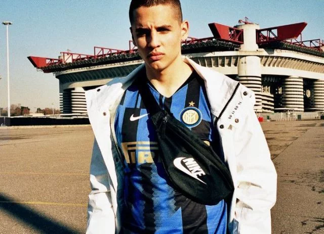 post card blog-20-años-inter-nike-delante.webp