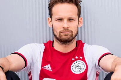 maglia-adidas-Ajax-2019-2020.webp
