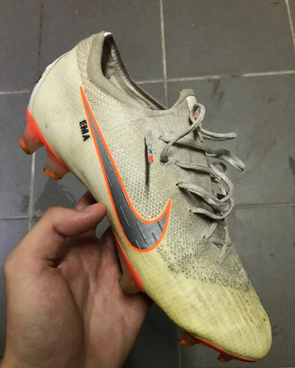 post card Post-como-limpiar-botas-futbol-3.webp