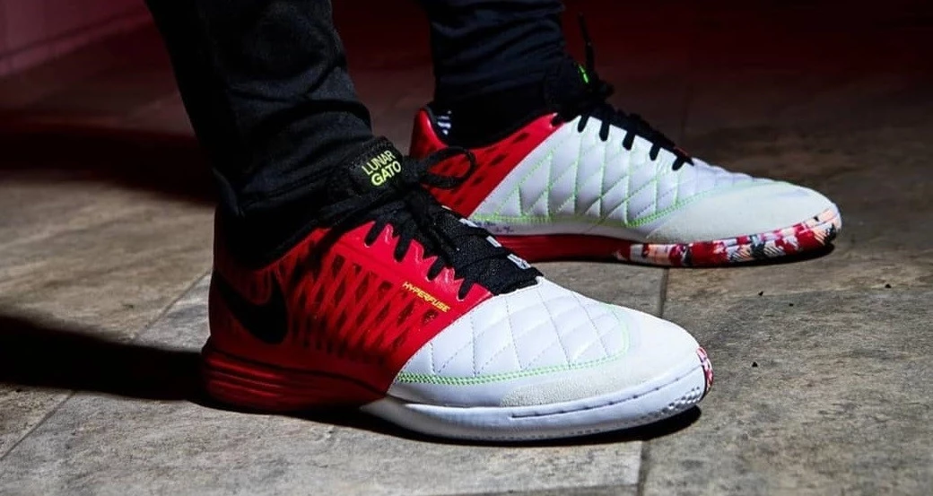 post card post-zapatillas-campos-de-cemento-nike-lunar-gato.webp