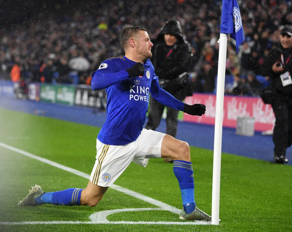 post card blog-como-evitar-que-se-bajen-las-medias-vardy.webp