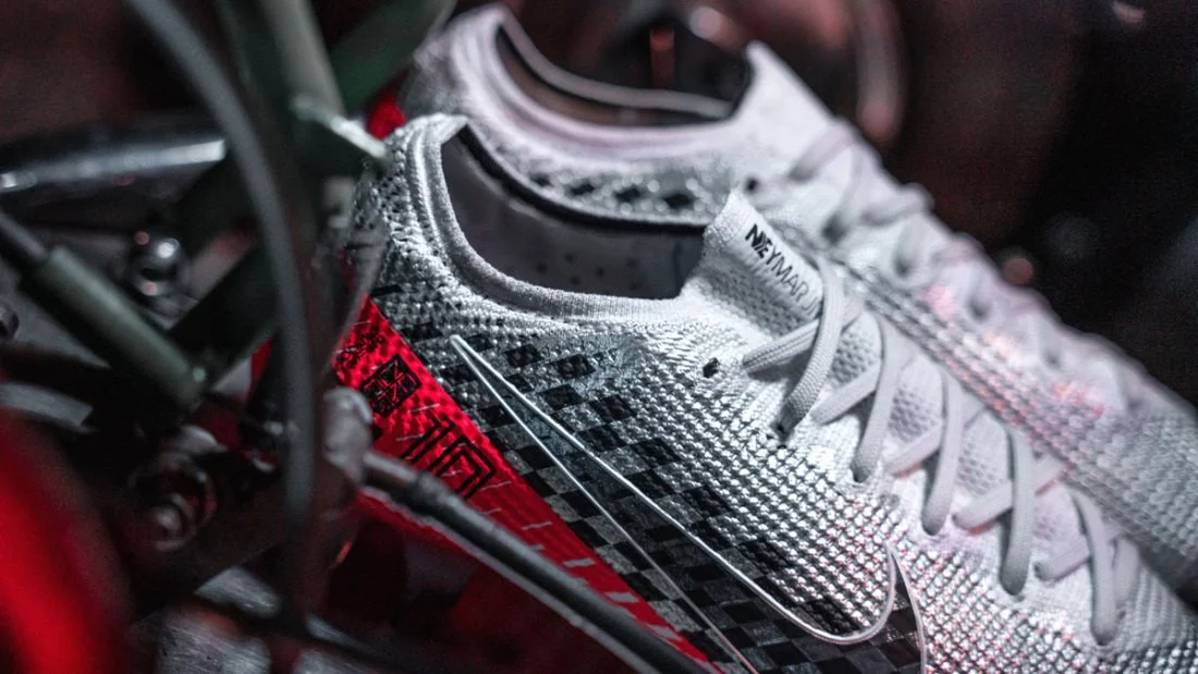 post card blog-como-atarse-los-cordones-cruzados.webp