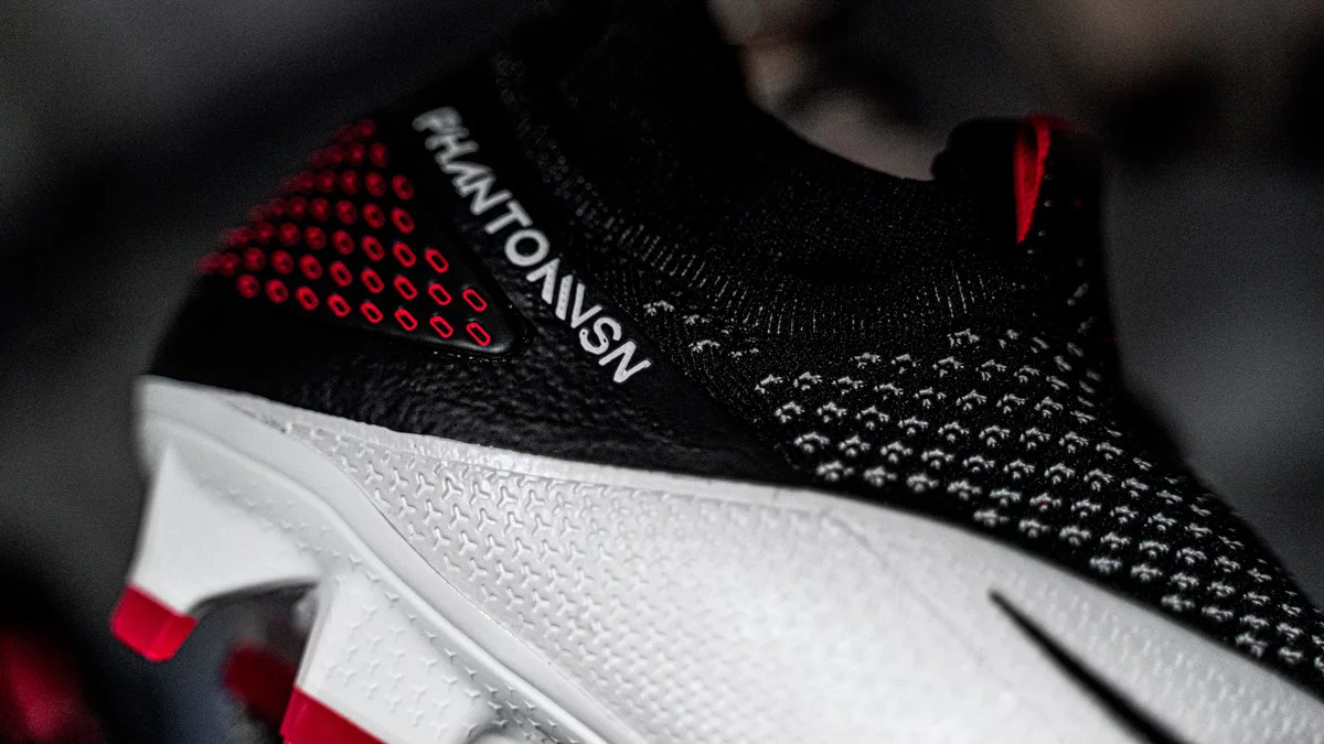 post card Nike-Phantom-Vision-Player-Inspired-4.webp