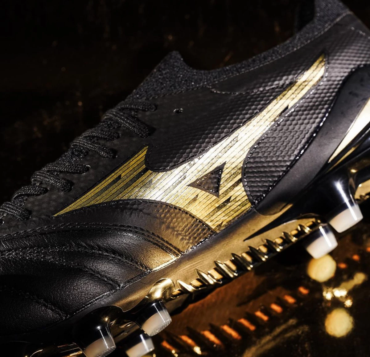 post card post-botas-de-futbol-negras-mizunojpg33.webp