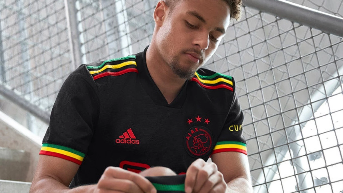 post card post-mejores-terceras-equipaciones-ajax.webp