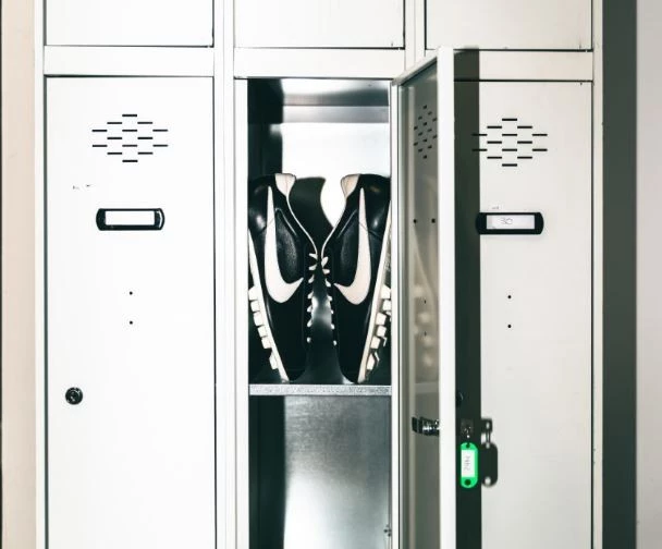 post card NIKE_1971_DOS.webp