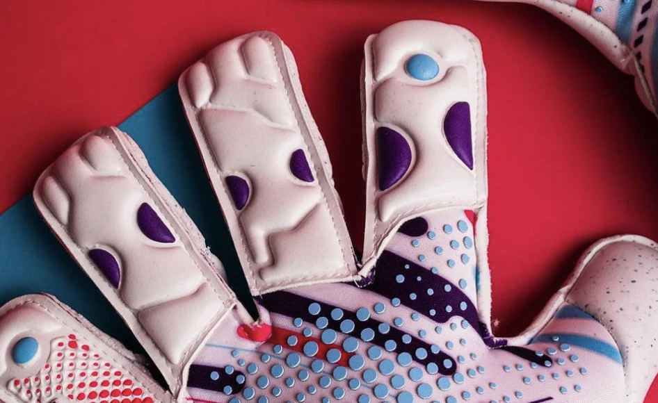 post card post-guantes-sp-eurocopa-cerca.webp