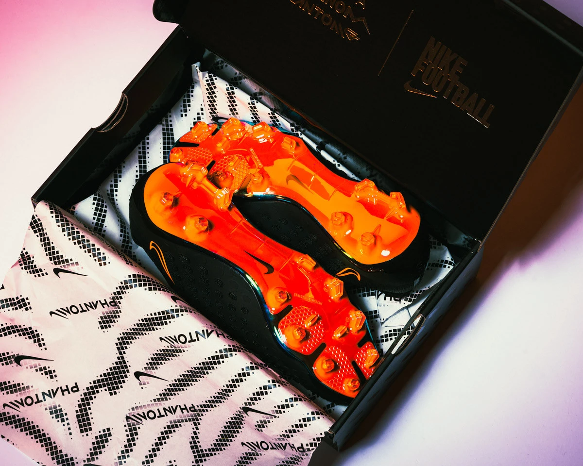 post card post-nike-phantom-ultra-venom-suela.webp