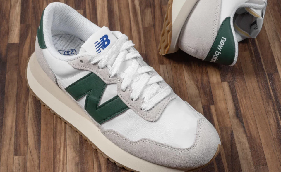 post card post-novedades-del-mes-new-balance-sneaker.webp