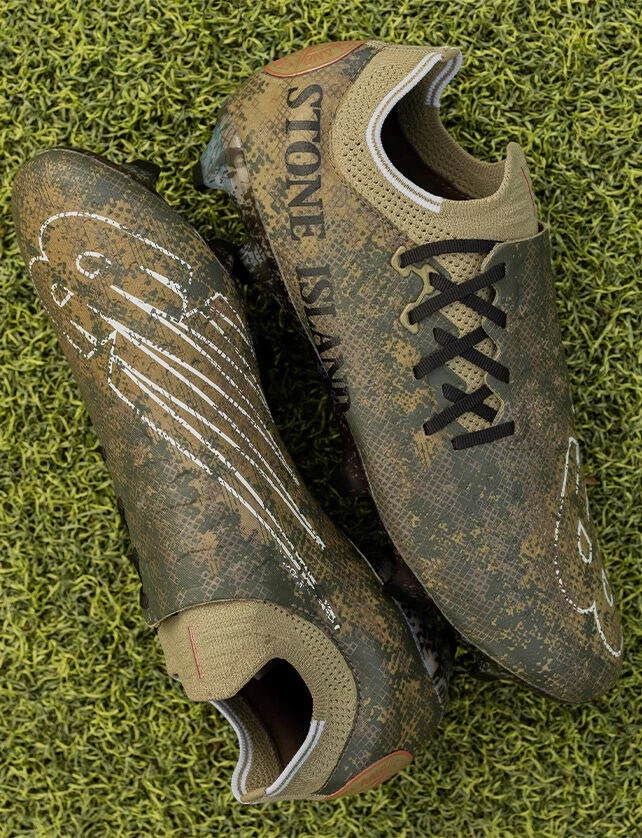 post card post-new-balance-stone-island-total.webp