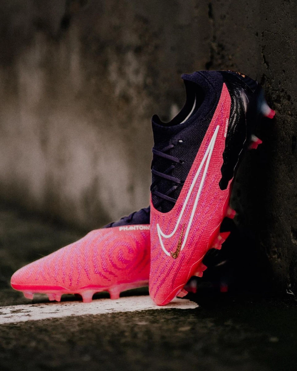 post card post-nike-phantom-gx-lateral.webp