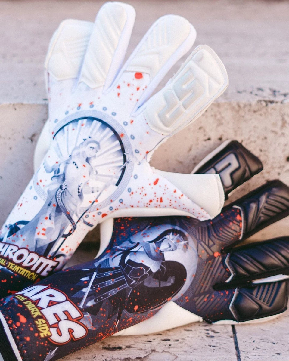 post card post-guantes-sp-atlas-dani-cardenas-ambos.webp