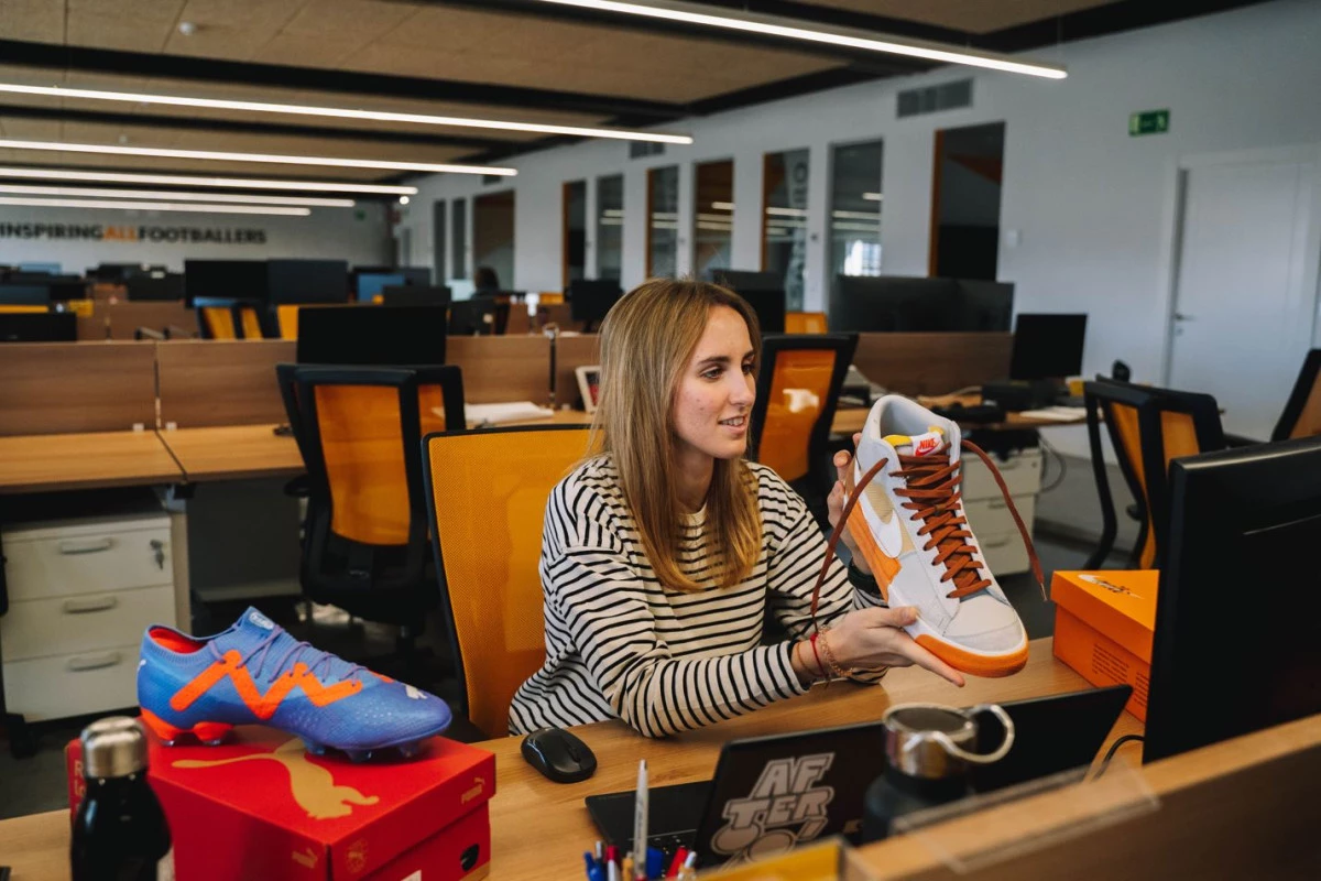 post card PAULA_TRES.webp