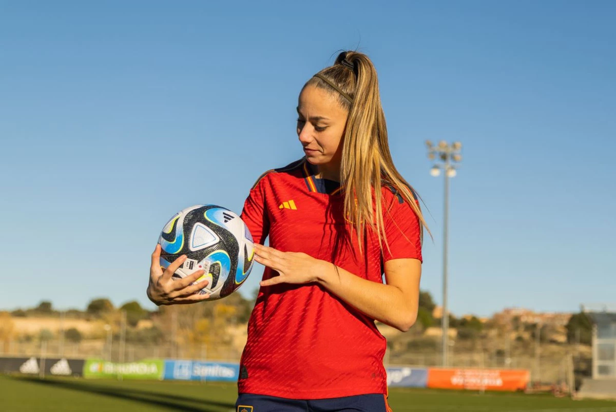 post card atenea_balon.webp