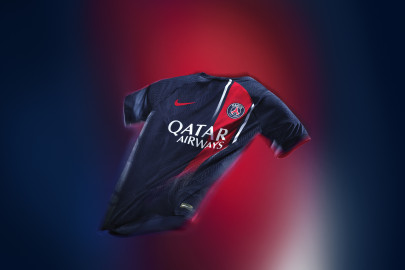 Le nouveau maillot principal du PSG pour la saison 2023-2024