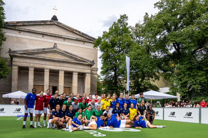 Célébrez le football féminin avec New Balance