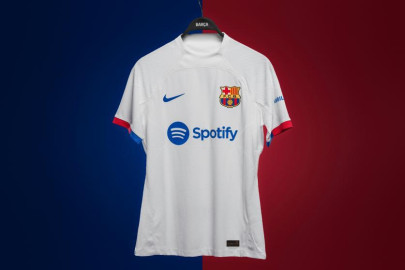 Le nouveau maillot extérieur du FC Barcelone 23-24