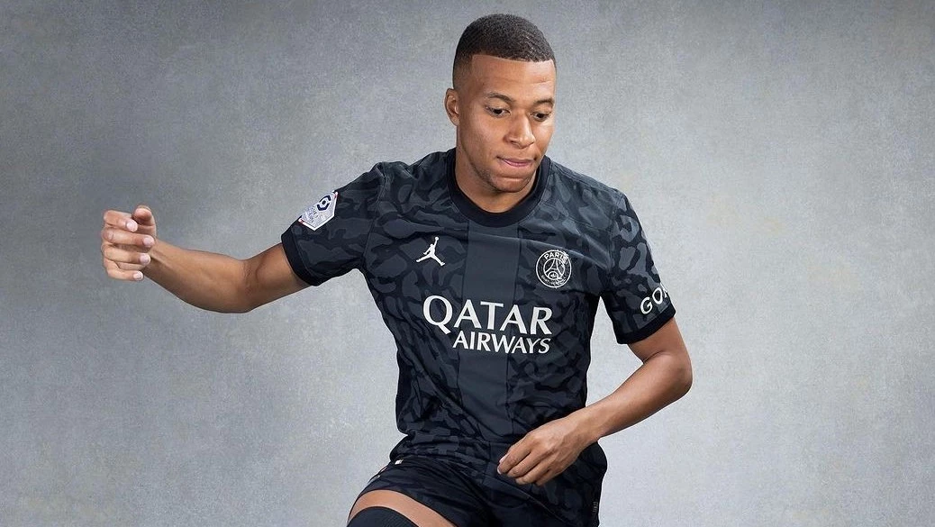 post card post-tercera-psg-mbappejpeg1.webp