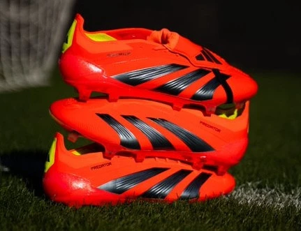 post card post-adidas-predator-predstrike-portadajpeg1.webp