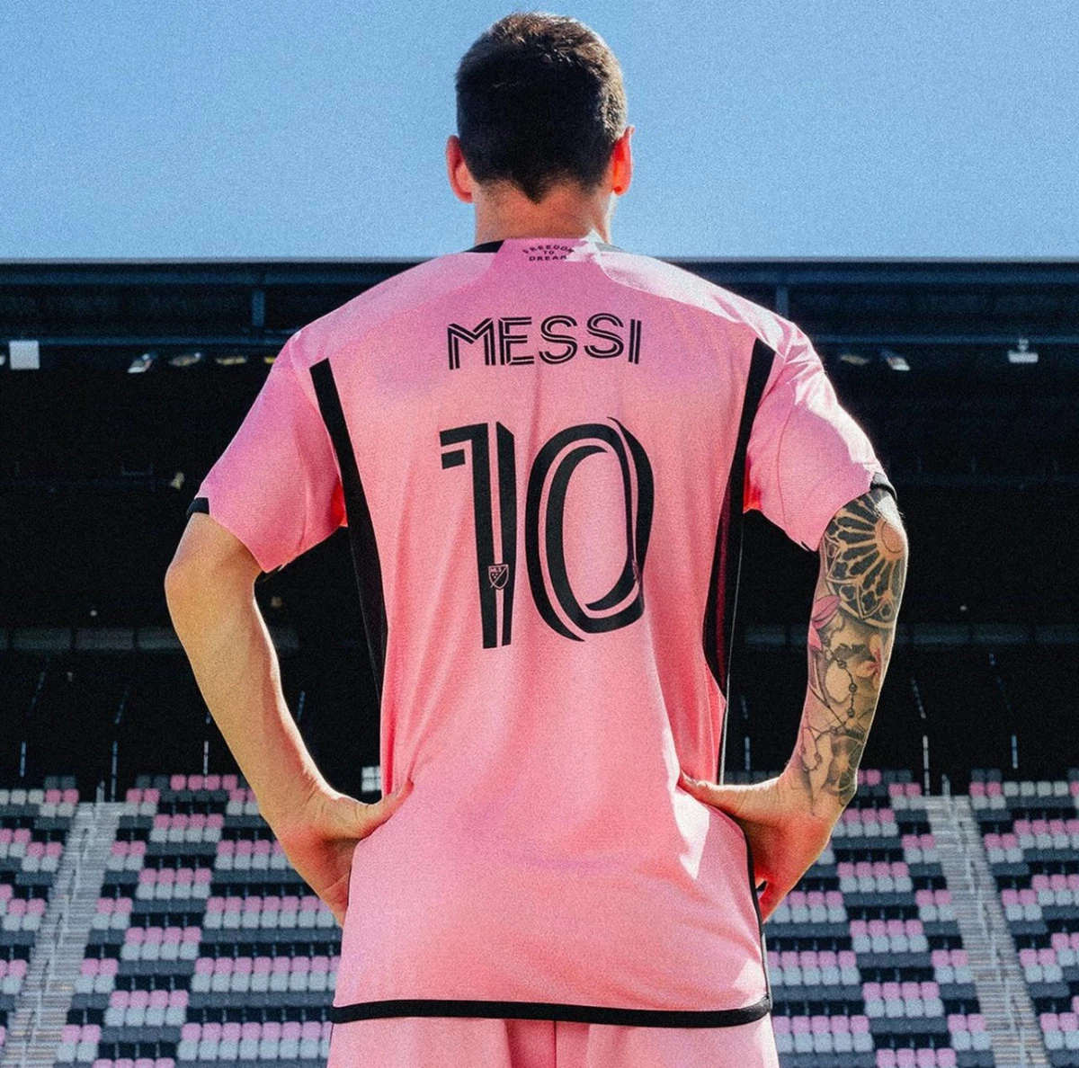 post card post-camiseta-inter-de-miami-leojpg1.webp