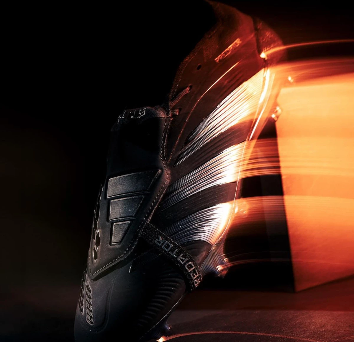 post card post-adidas-predator-black-tongjpg3.webp