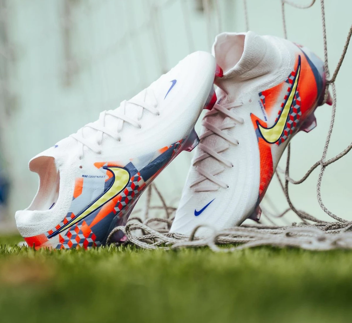 post card post-nike-phantom-barna-closejpg1.webp