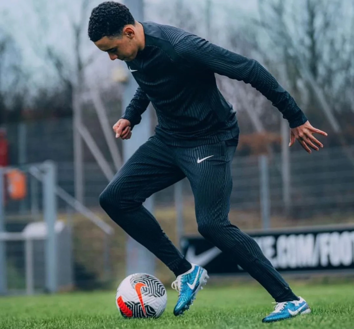 post card post-nike-tiempo-30-aniversario-musialajpg3.webp