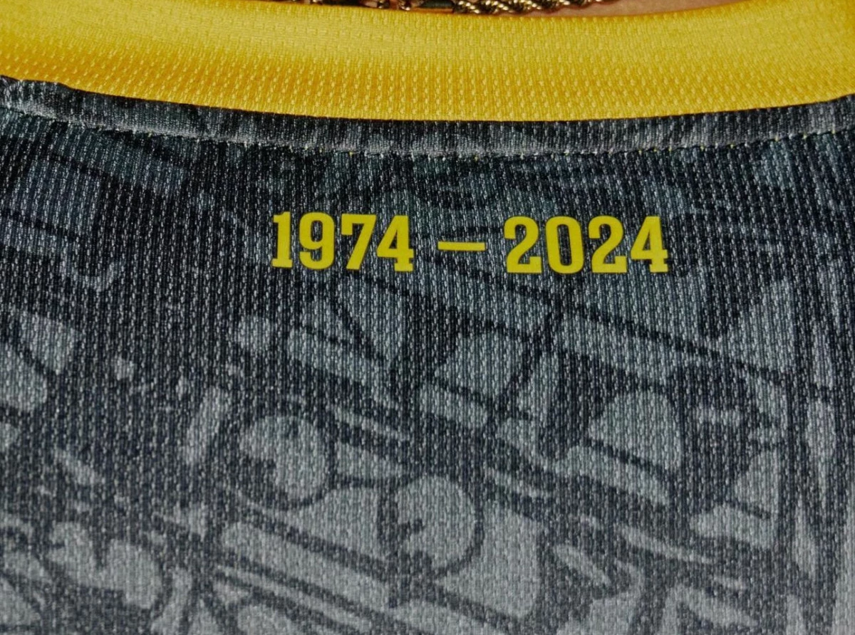 post card post-camiseta-borussia-dortmund-neckjpg1.webp