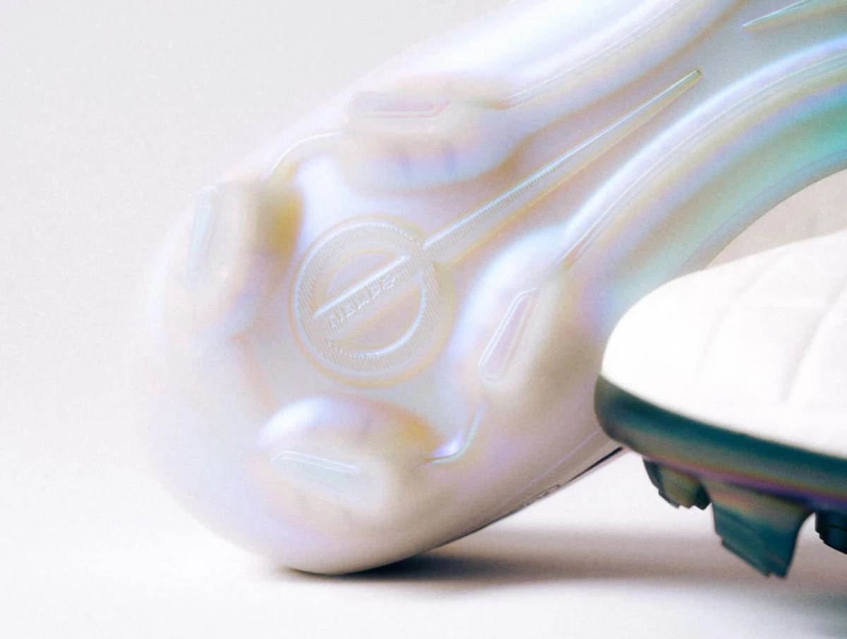 post card post-nike-tiempo-pearl-talonjpg4.webp