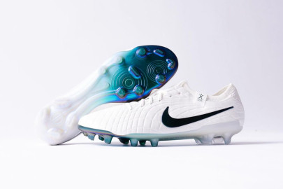 Nouvelles Nike Tiempo 30e anniversaire "Pearl"