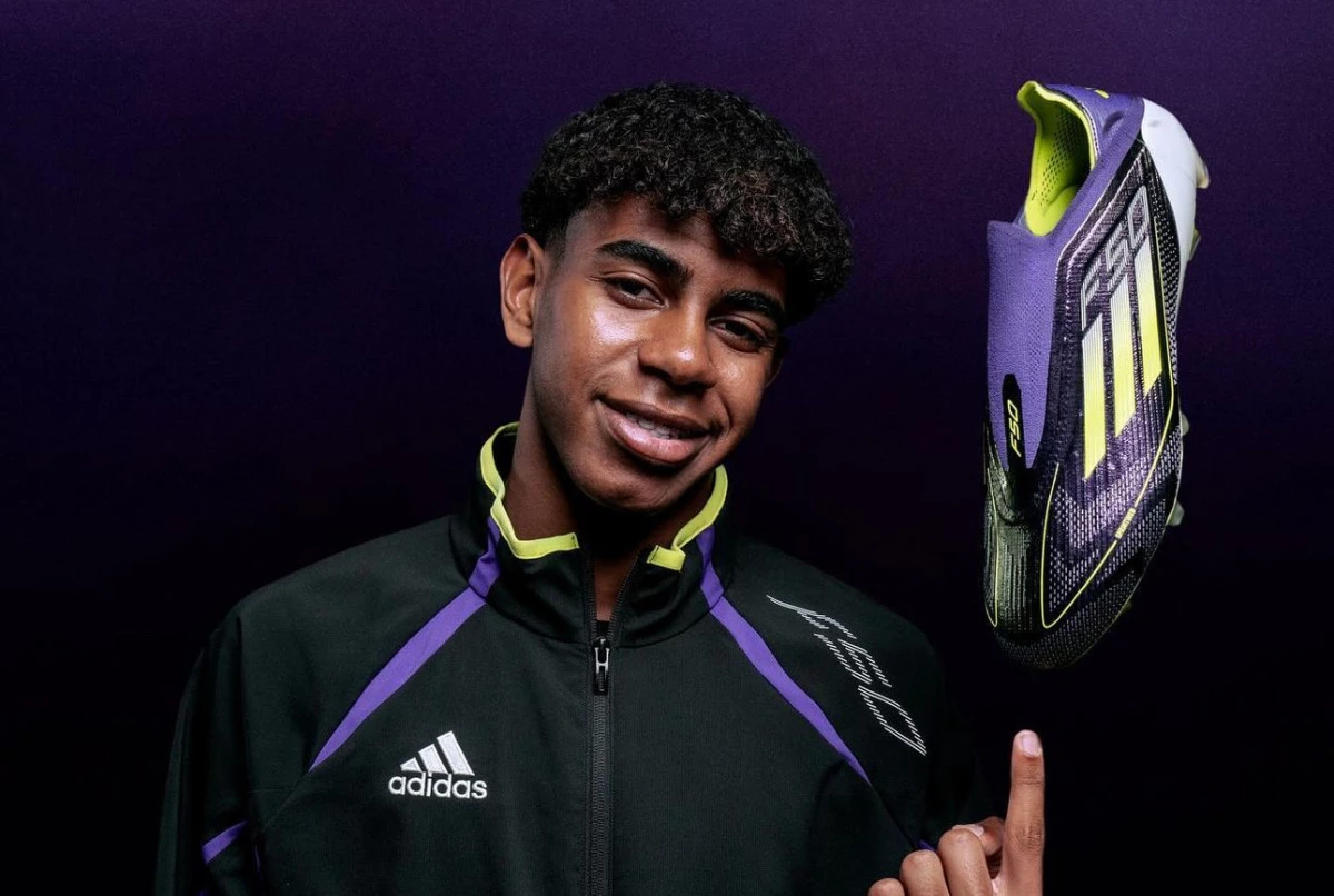 post card post-adidas-f5o-laminejpg1.webp