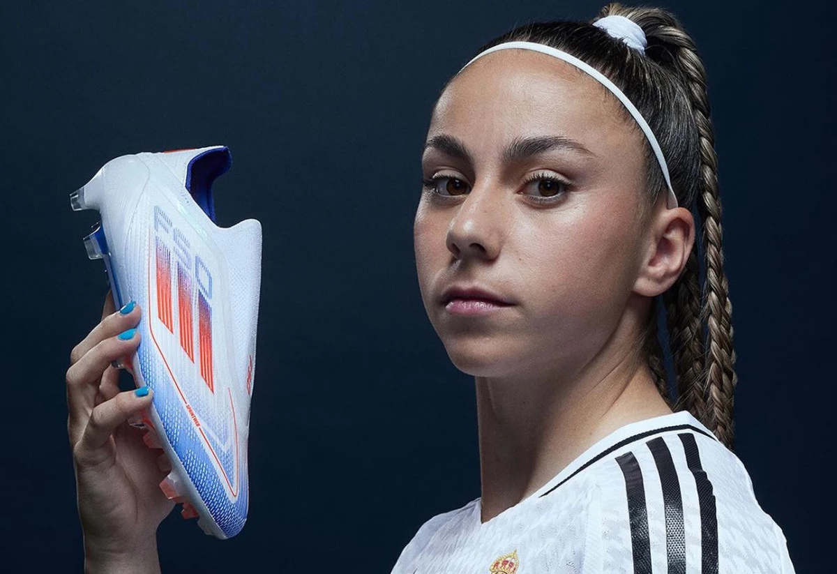 post card post-adidas-f50-laceless-ateneajpg4.webp