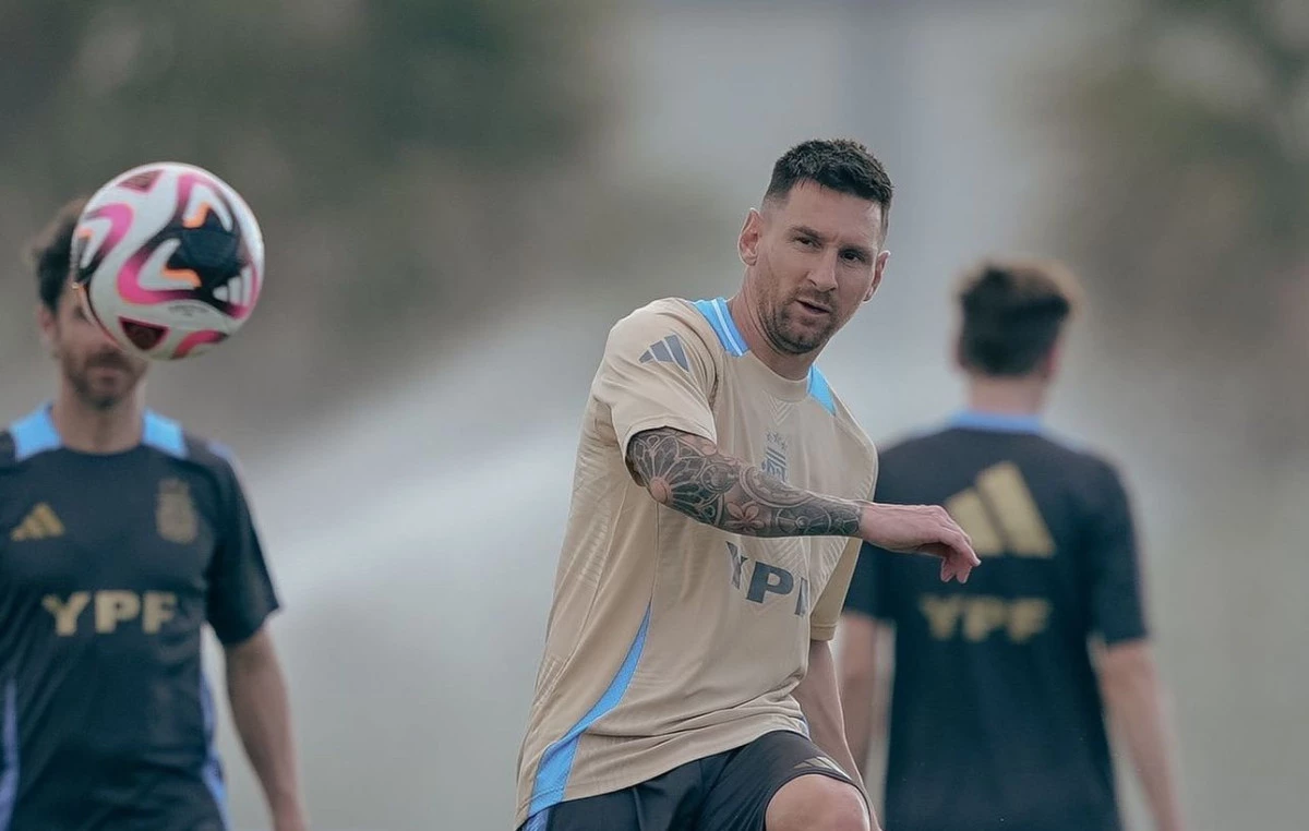 post card post-ojeadores-leojpg5.webp