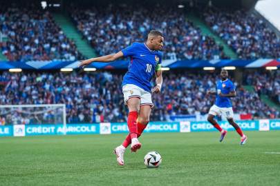 Les onze meilleurs joueurs de la Coupe d'Europe et leurs chaussures