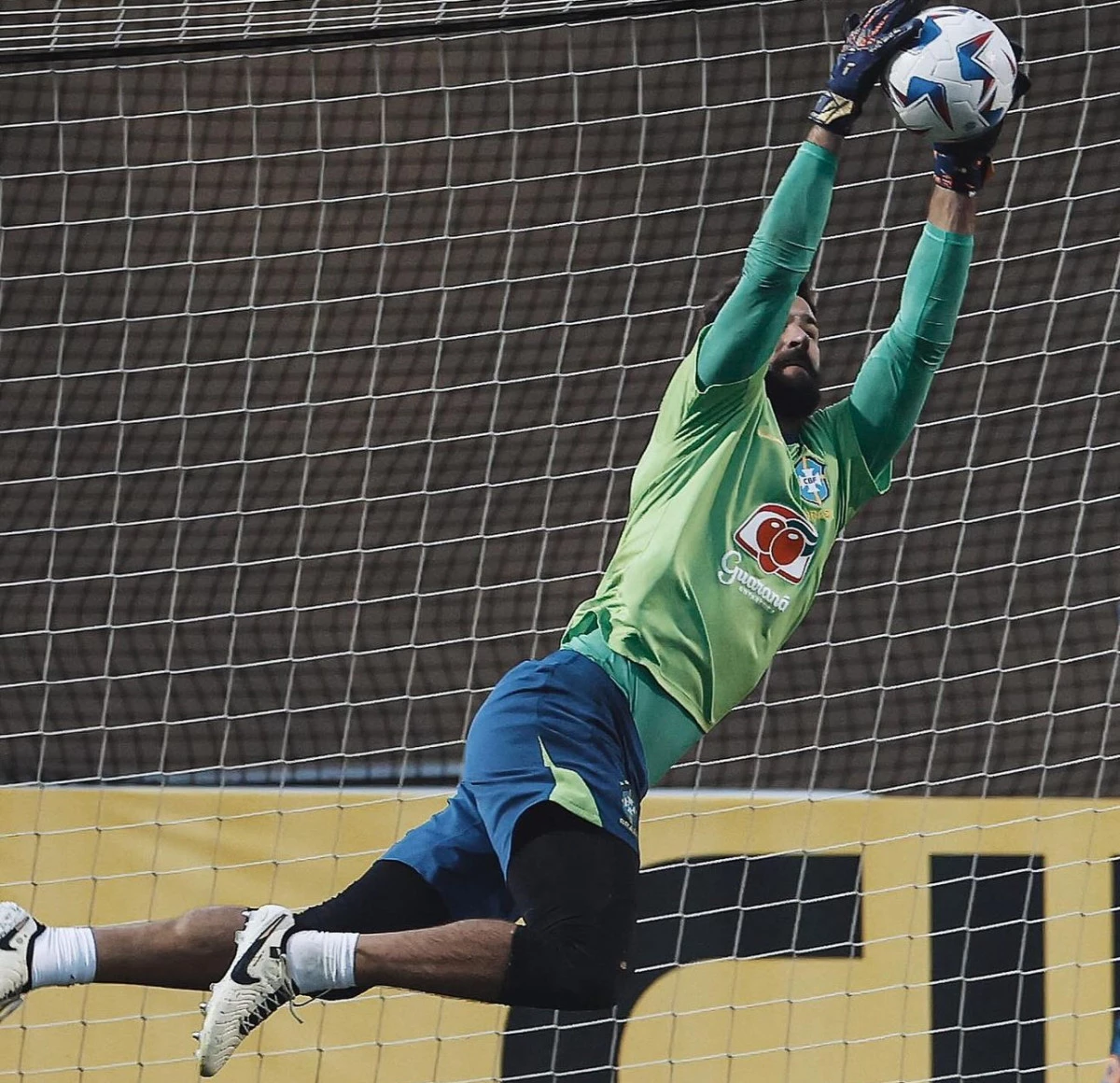 post card post-once-idea-copa-america-susbotas-alissonjpg8.webp