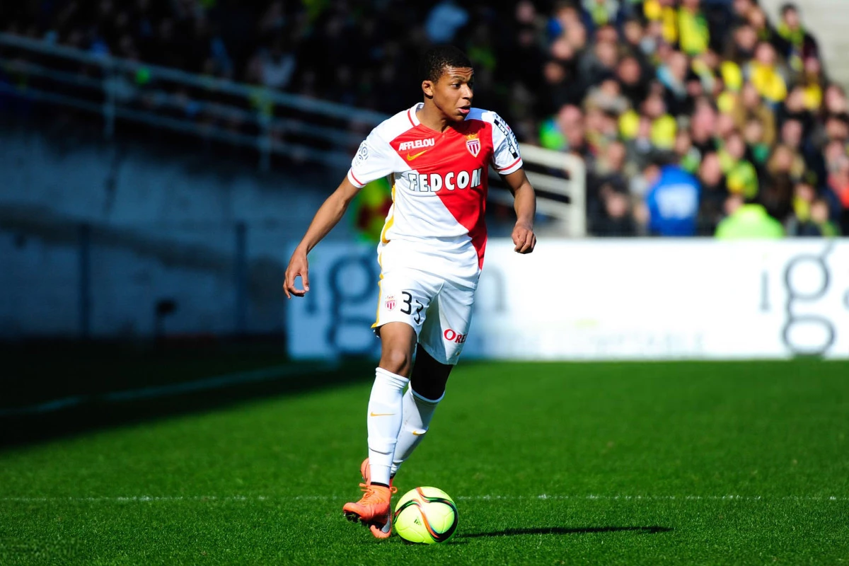 post card gettyimages-513019250-2048x2048jpg2.webp