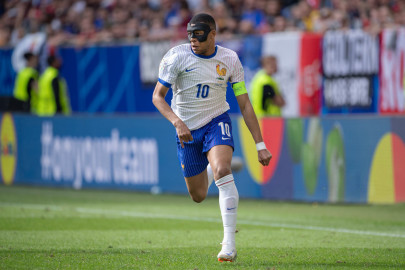 Les numéros de maillot de Kylian Mbappé