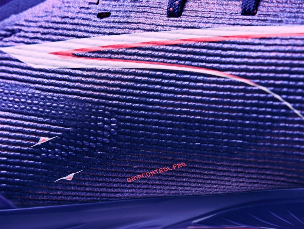 post card post-puma-ultra-no-carbon-controljpg1.webp