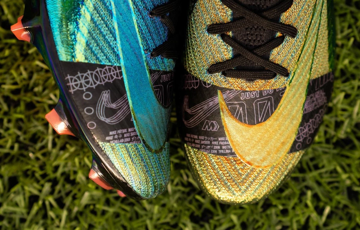 post card post-nike-mercurial-cosmic-speed-desingjpg2.webp