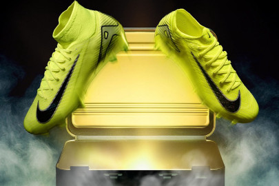 Les Nike Mercurial vs les adidas F50