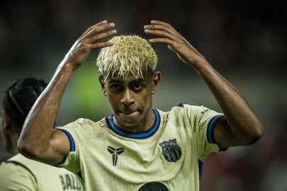 Voici le nouveaux maillot extérieur du FC Barcelona