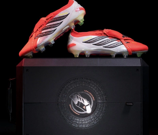 card Les adidas Predator 26 « Unlocked » arrivent
