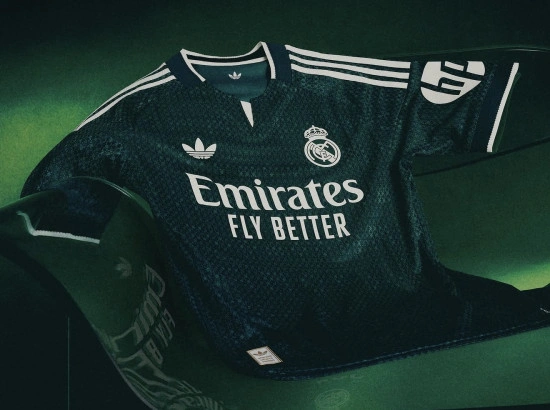 card Nouveau maillot extérieur du Real Madrid
