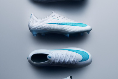 Nouveau Nike Bright Lights Pack