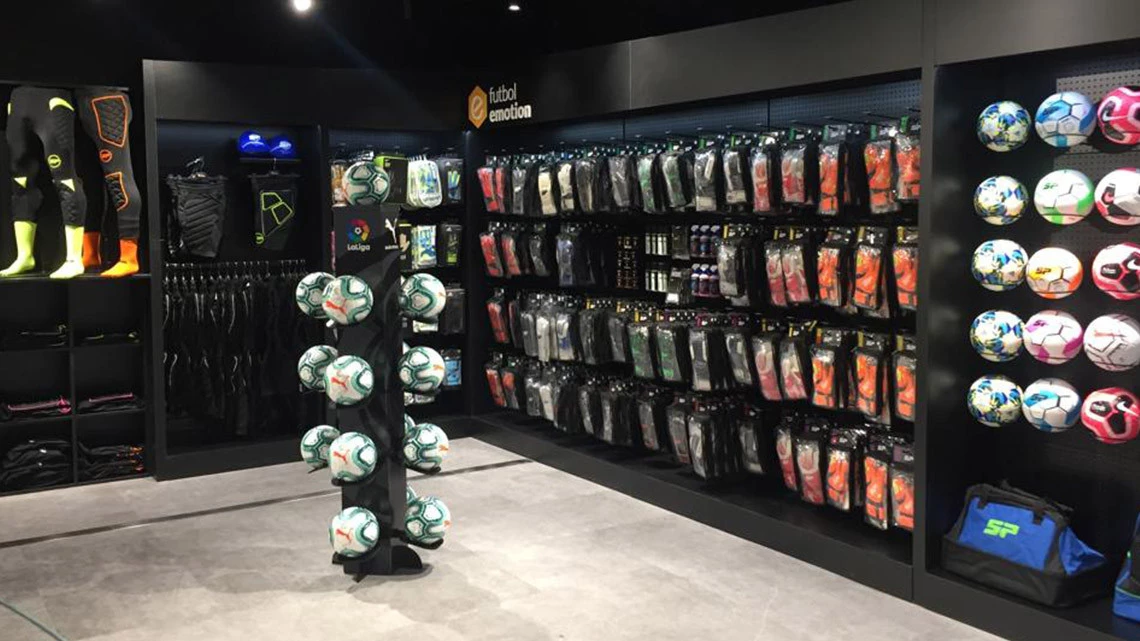 SevillaLagoh - 1716209831_galeria_imagen_tiendas_1140x641_SEVILLA_07