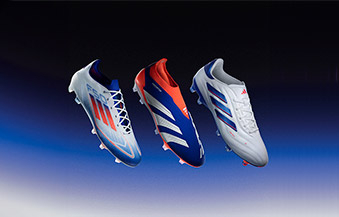CHAUSSURES DE FOOT ADIDAS