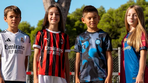 Kits, maillots et t-shirts