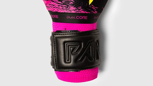 Avec sangle reglable